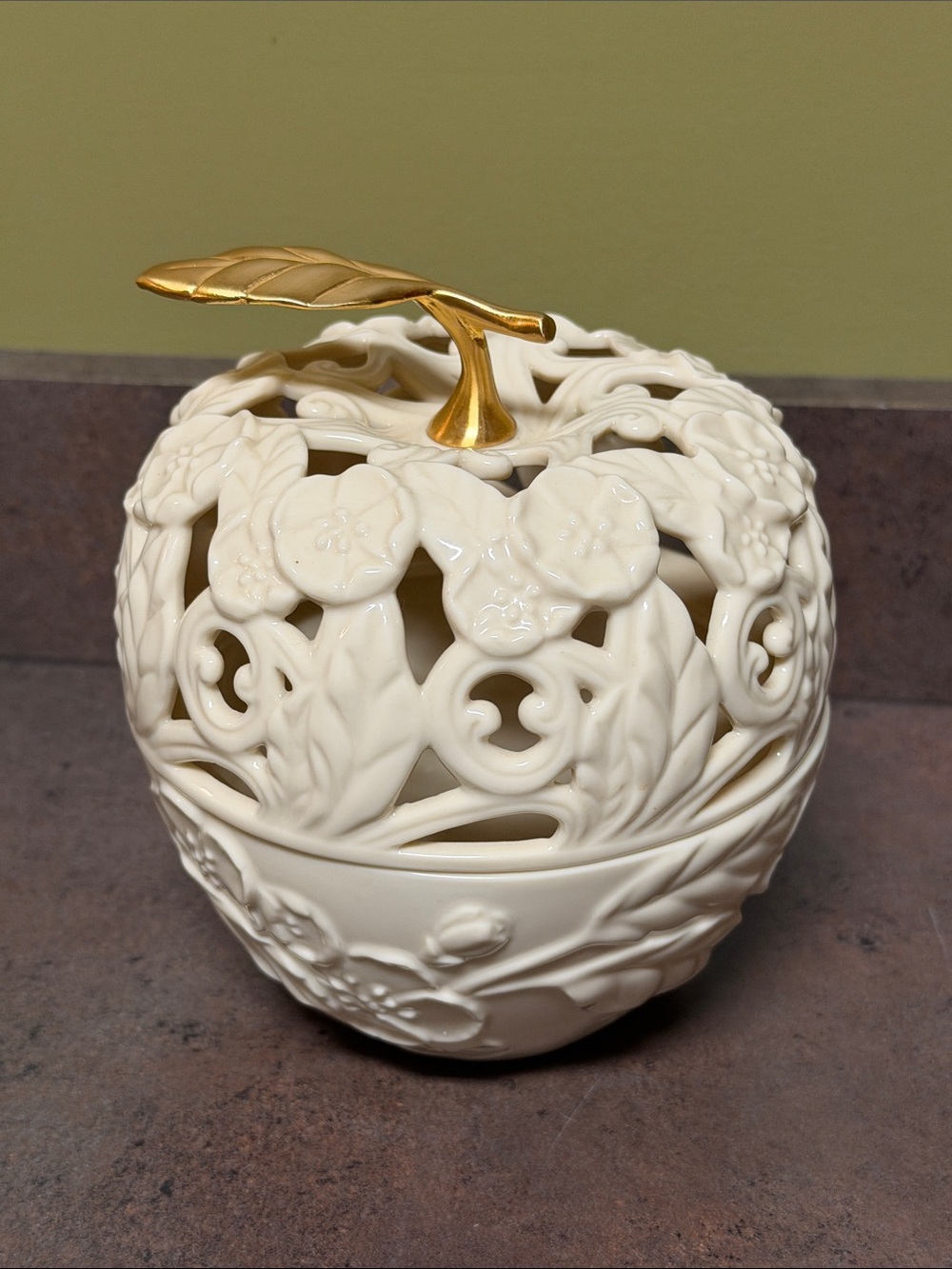 Lenox Apple Potpourri